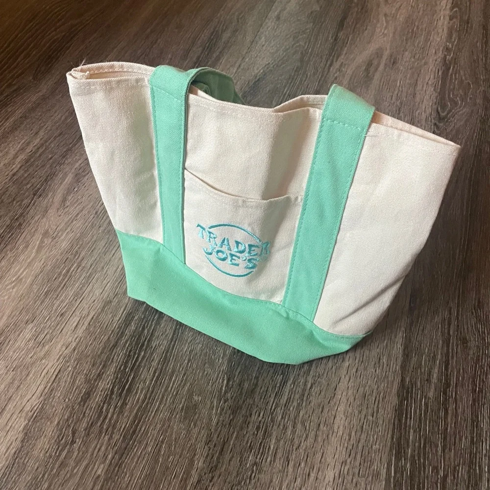 Mini tote Trader Joe’s - Picture 2 of 3